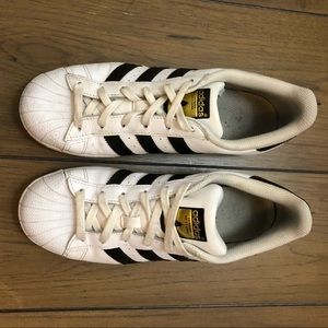 adidas Shoes - Original Adidas Classic Sneakers adidas Shoes - Original Adidas Classic Sneakers